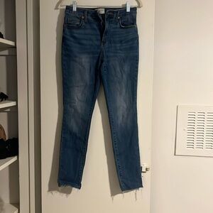 Worn only ONCE ankle jeans size 6